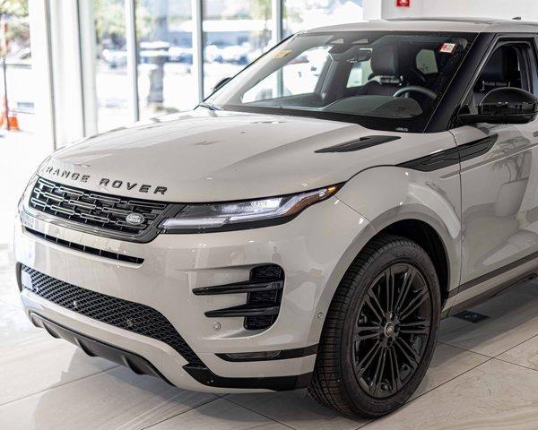2024 land rover range rover evoque dynamic se