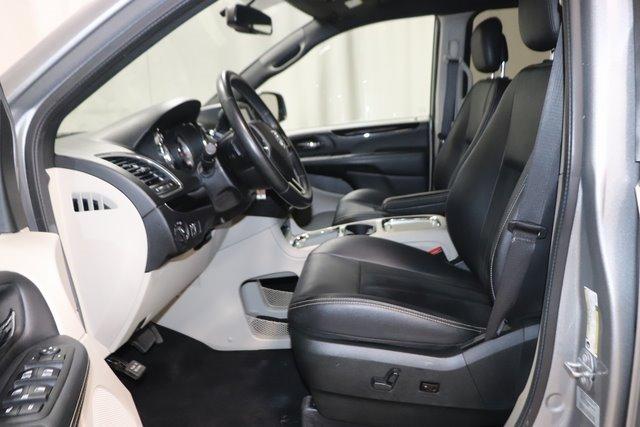 used 2017 dodge grand caravan sxt fargo, nd 58103 for sale in fargo, north dakota