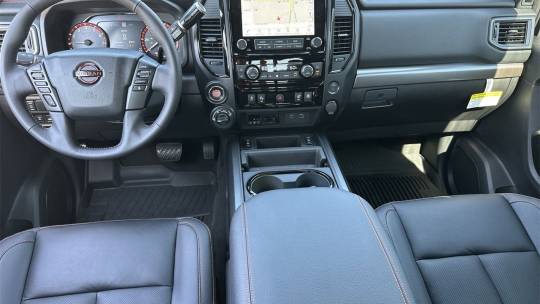2024 Nissan Titan pro-4x
