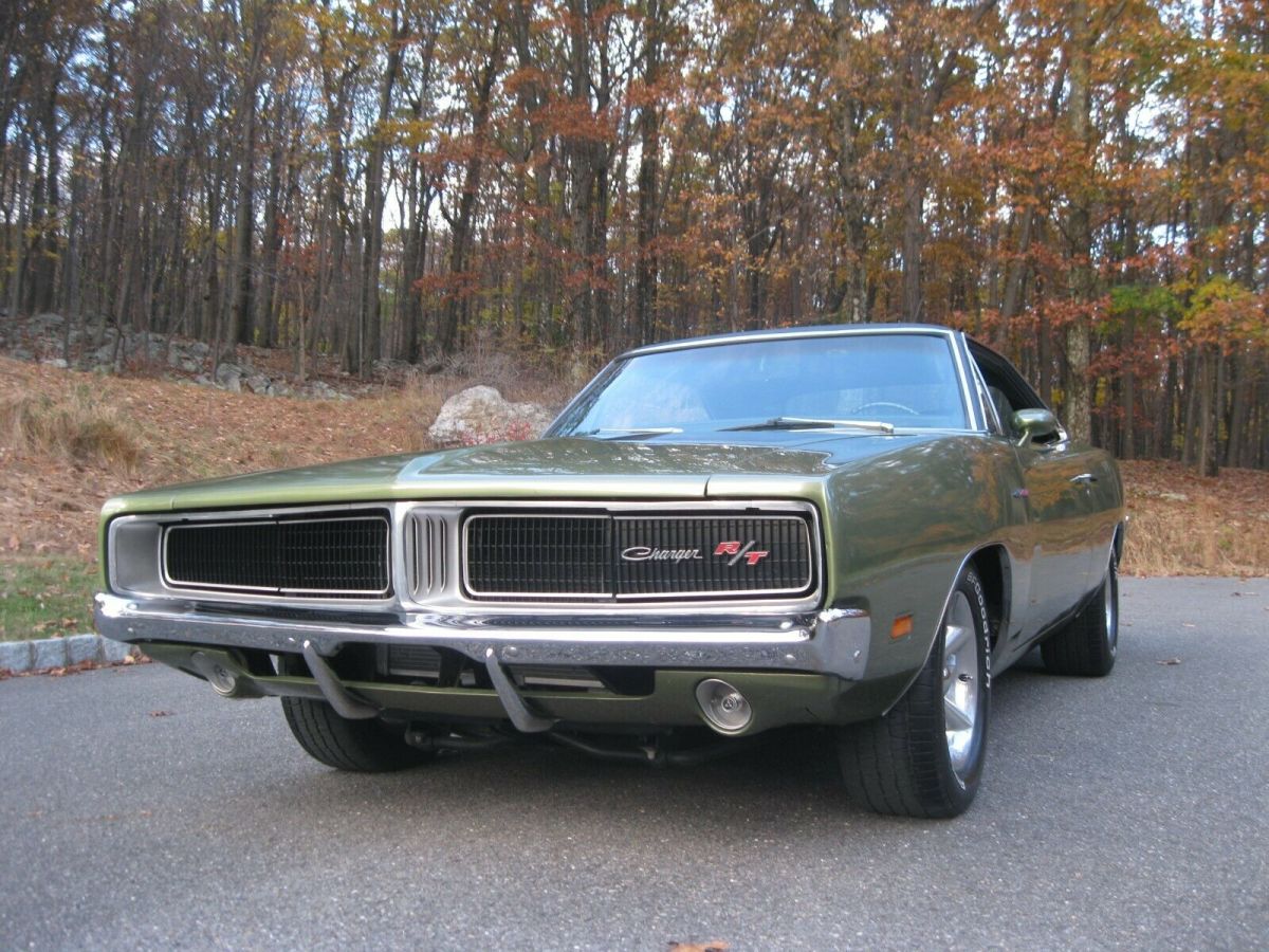 1969 dodge charger rt 440 big block v8 tremec 5 speed mopar resto hot street rod