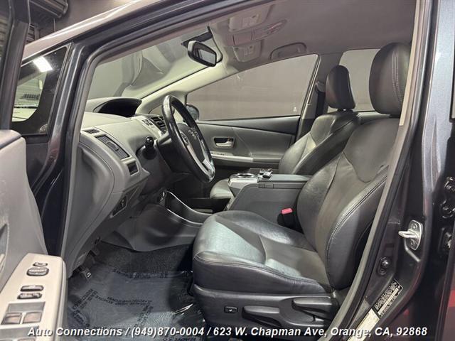 2014 toyota prius v five