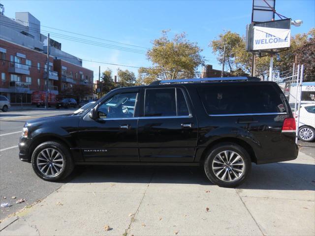 2017 lincoln navigator select
