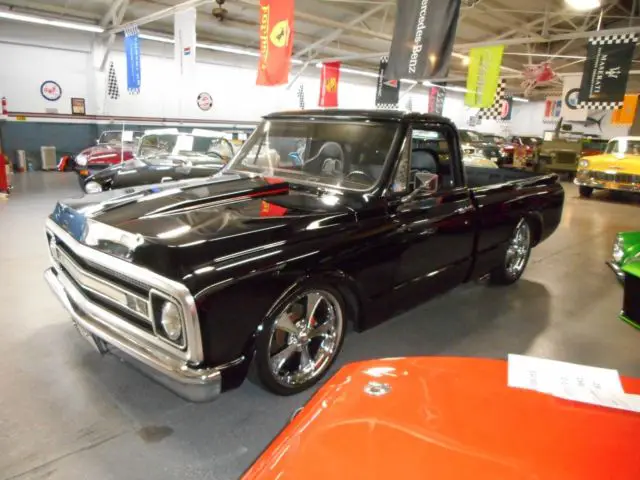 1970 fully restored fleetside short bed