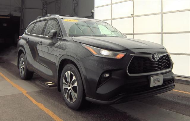 2021 toyota highlander xle