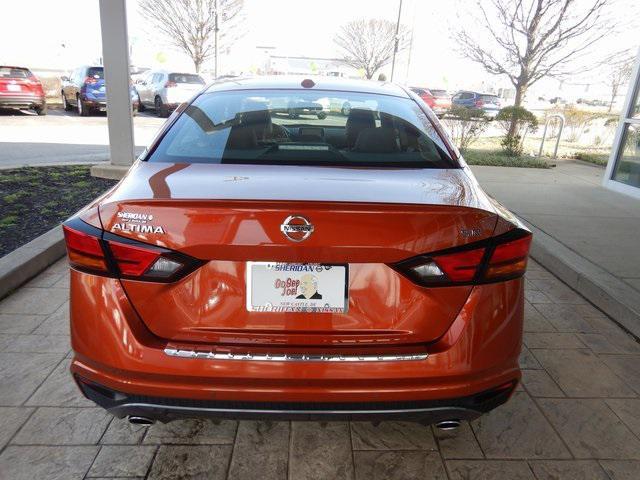 2021 nissan altima sr fwd