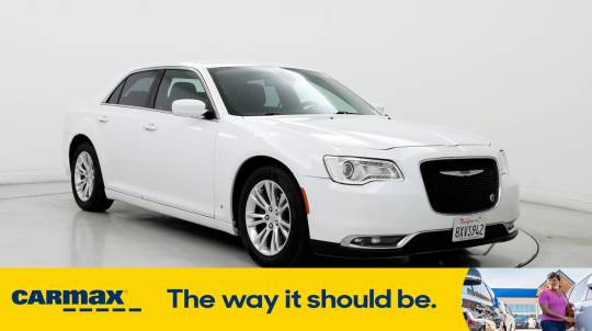 2019 Chrysler 300