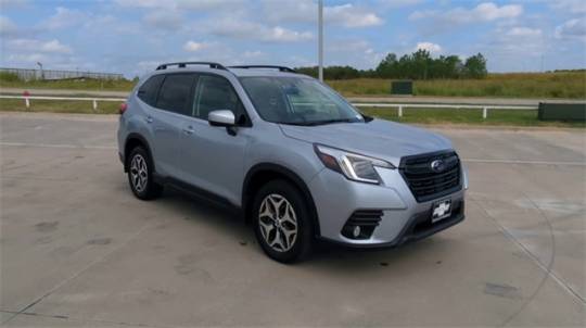 2022 subaru forester premium