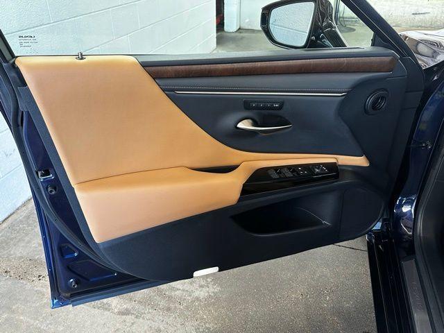 2022 lexus es 350 base