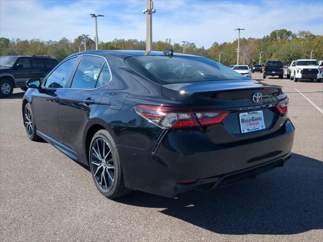 2024 toyota camry se