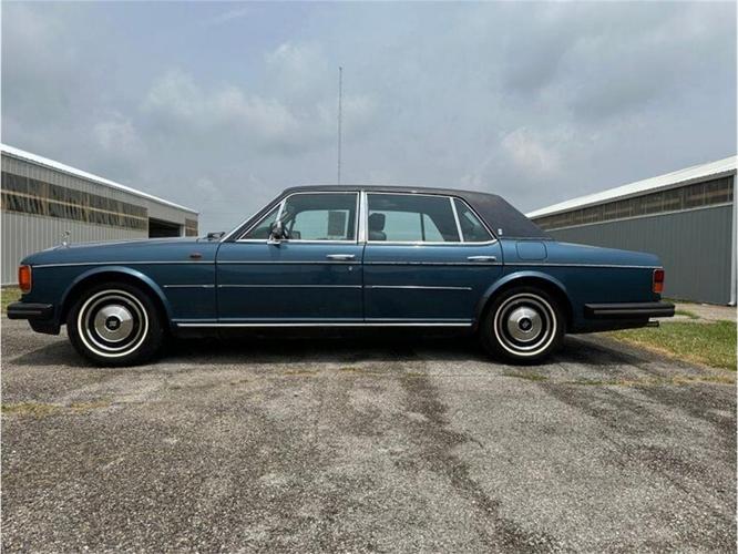 1984 rolls-royce silver spur in staunton, illinois