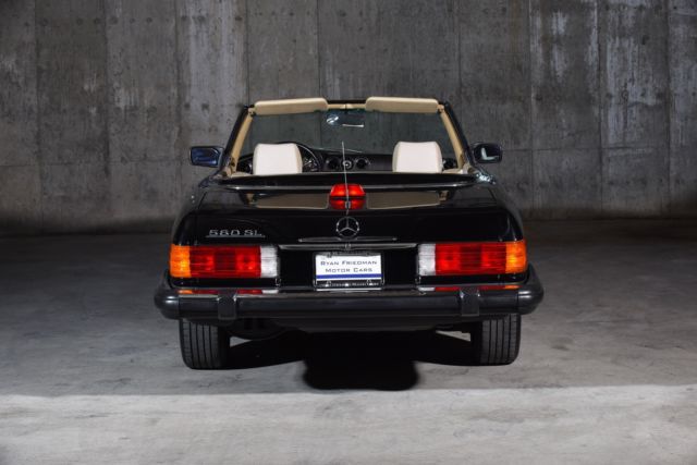 1987 mercedes-benz 560-class 560 sl 32,020 miles black convertible v8 5.6l a