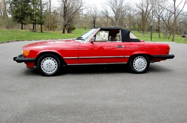 1987 mercedes-benz 560 sl both tops, 5.6l v8, auto trans, original condition
