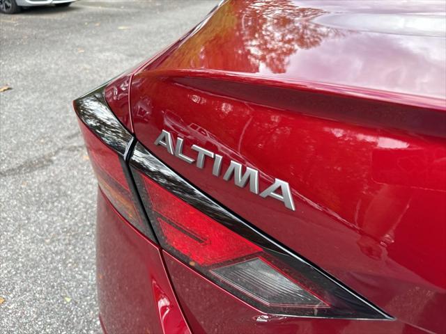 2023 nissan altima sr fwd