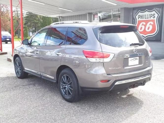 2013 nissan pathfinder sl sport utility 4d in farmington, minnesota
