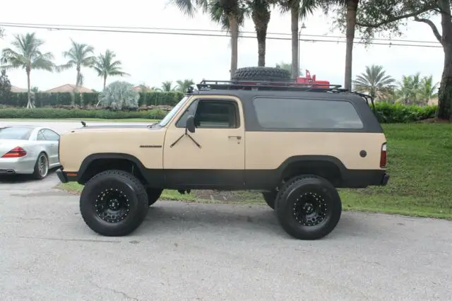 1978 dodge ram charger 4 speed 4x4 custom raptor body finish 360ci engine