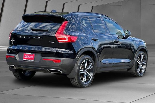2019 volvo xc40 r-design