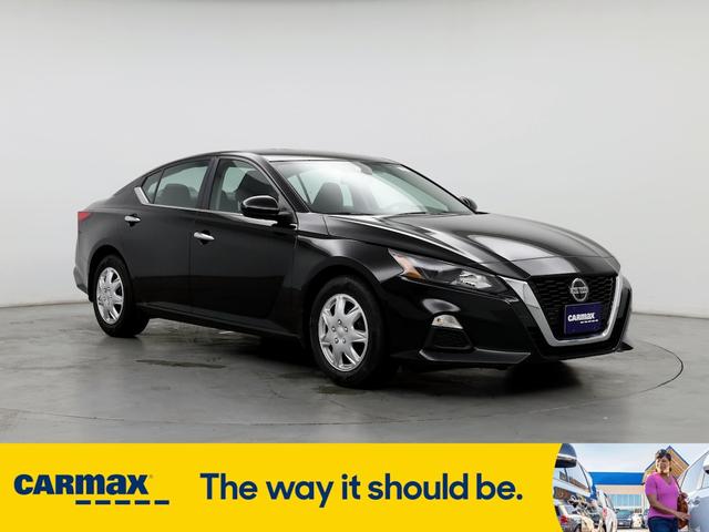 2022 nissan altima s