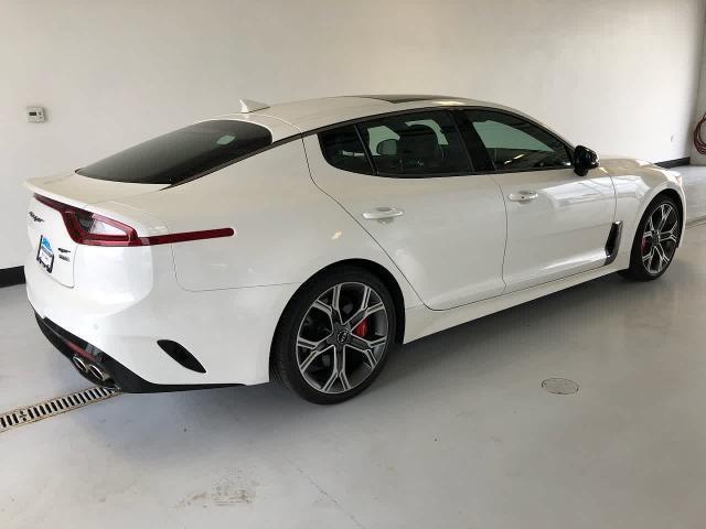 2020 kia stinger gt2