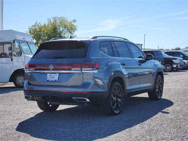 2024 volkswagen atlas 2.0t se w/technology
