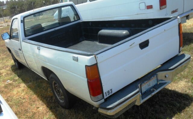 1987 nissan pick up truck