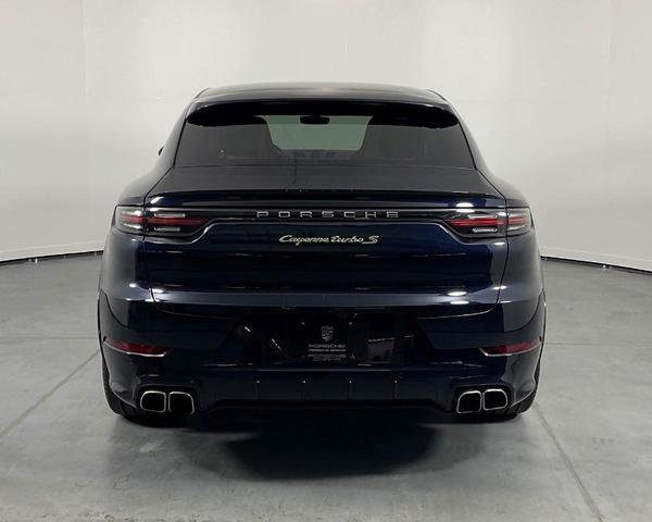 2022 porsche cayenne e-hybrid coupe turbo s
