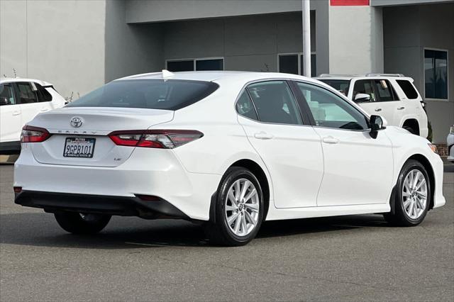 2023 toyota camry le