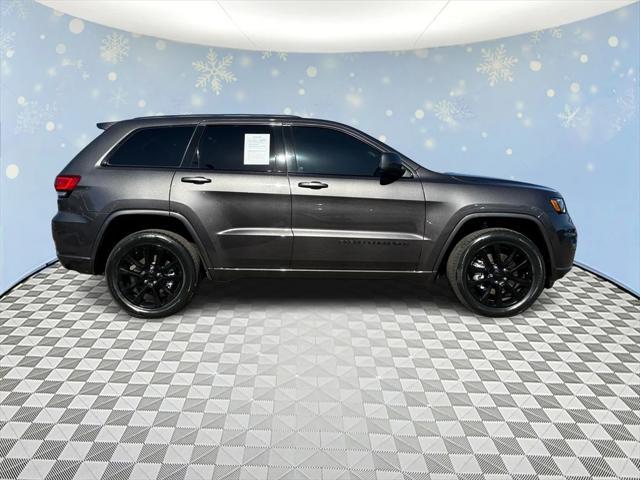 2021 jeep grand cherokee laredo