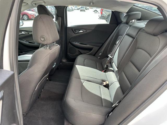 2017 chevrolet malibu 1lt