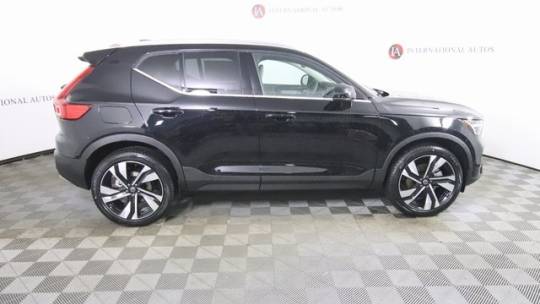 2024 Volvo XC40