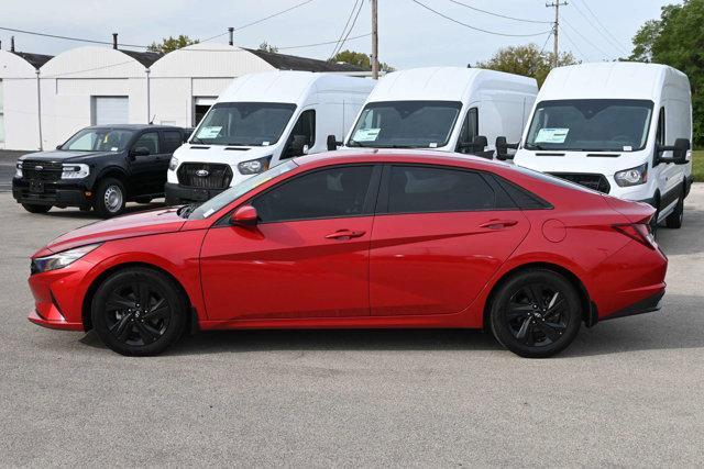 2022 hyundai elantra sel