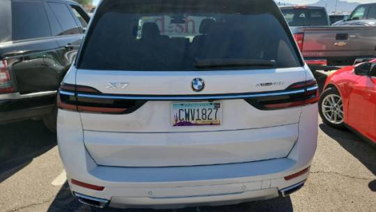 2024 BMW X7