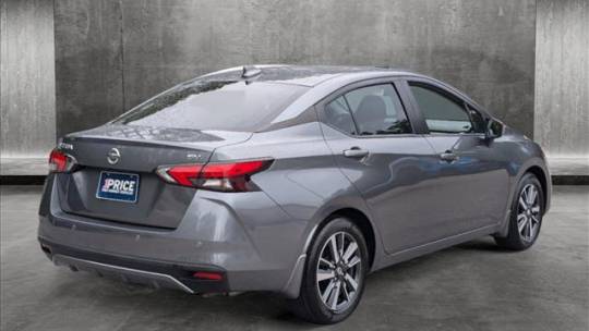 2021 nissan versa sv