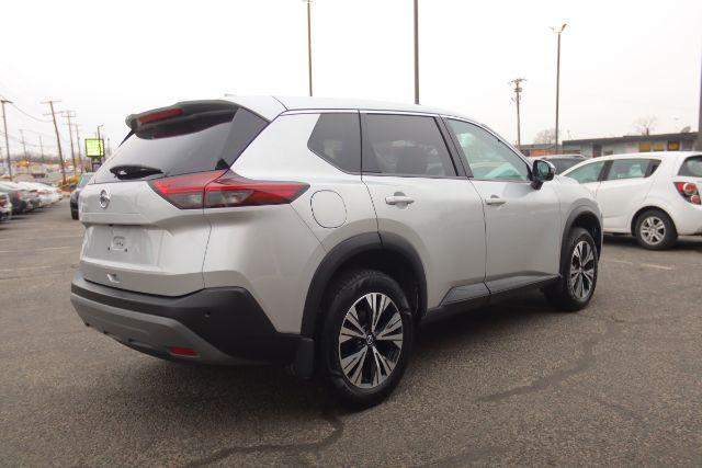 2021 nissan rogue sv