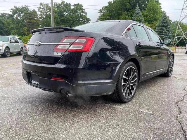 2017 ford taurus sho