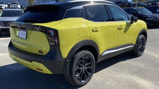 2025 Nissan Kicks sr