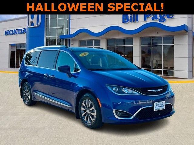 2019 chrysler pacifica touring-l plus