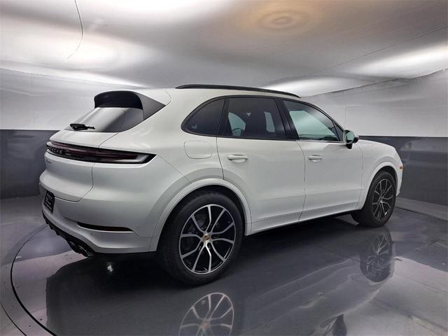 2024 porsche cayenne base