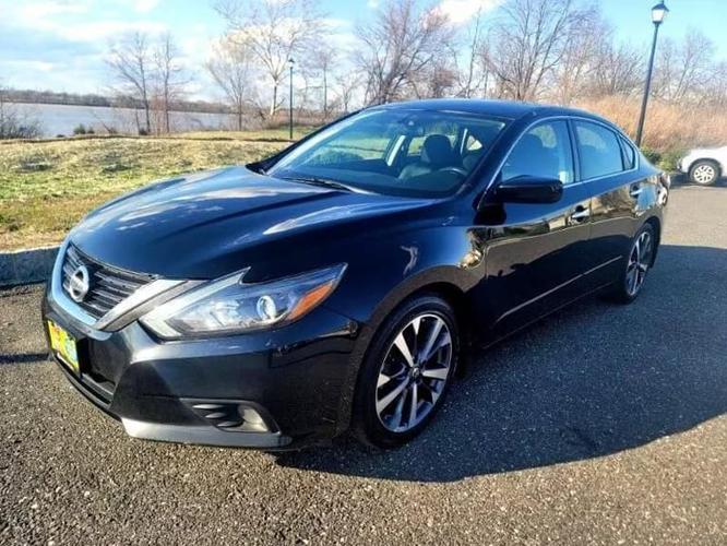 2017 nissan altima 2.5 sr (2017.5) sedan 4d in riverton, new jersey