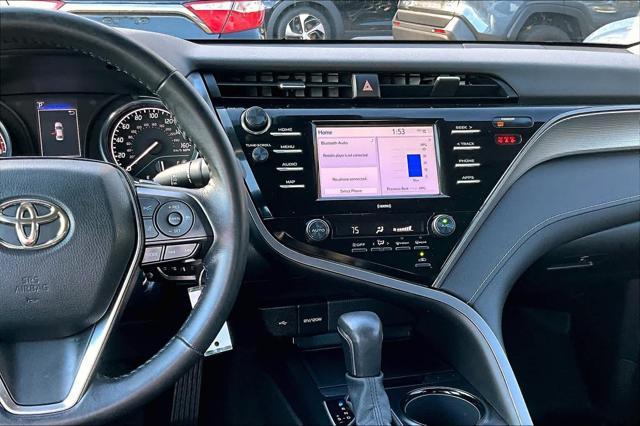 2020 toyota camry se
