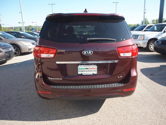 2017 kia sedona lx