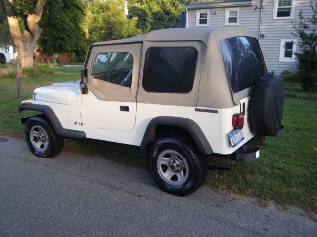 2.5 4 cylinder 5 speed 4x4 58k mile survivor very low miles