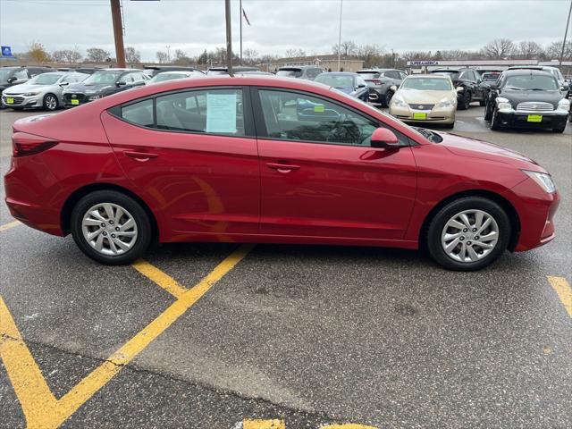 2019 hyundai elantra se