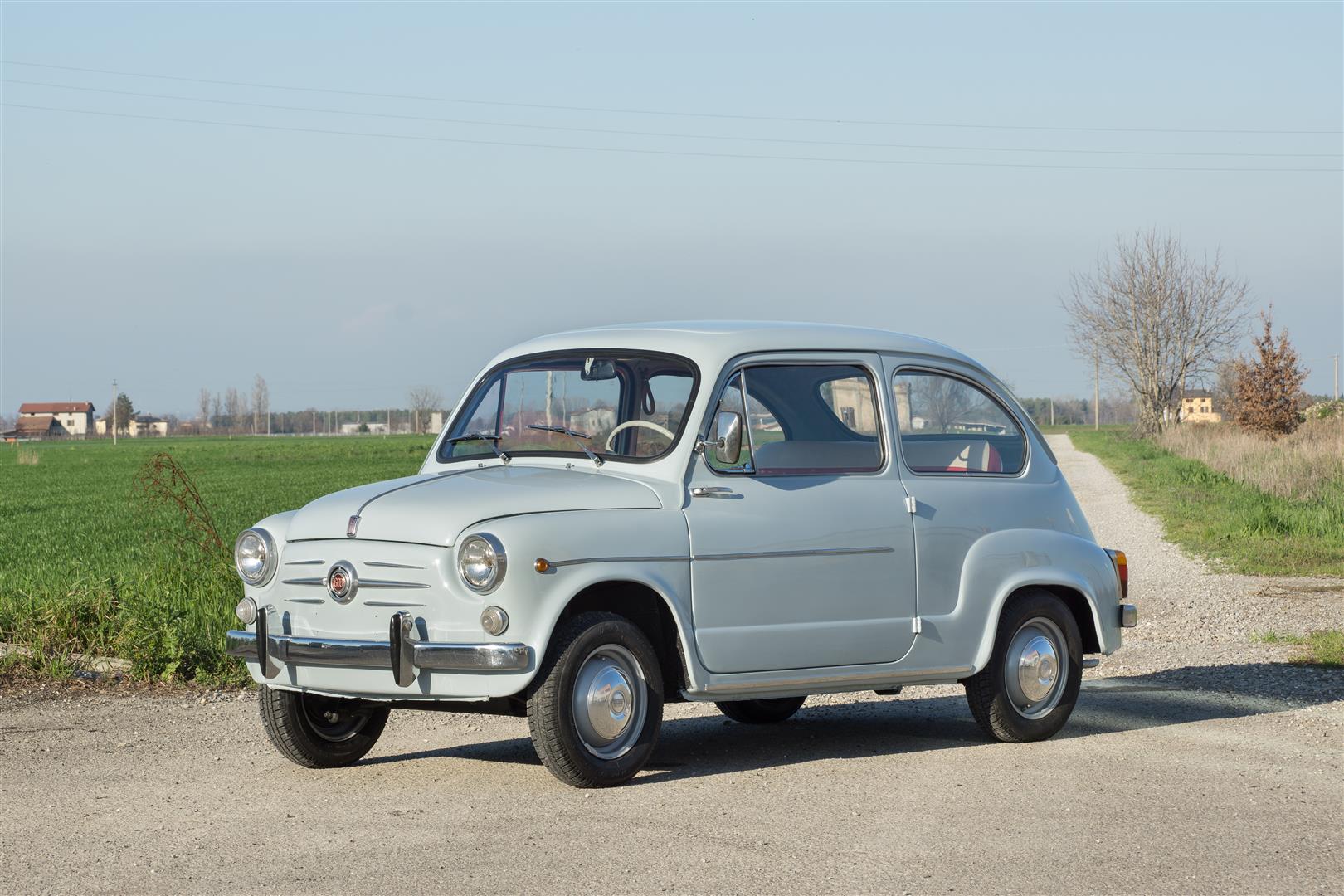 suicide doors, red interior, original low mile(km) italian micro-car, rotisserie