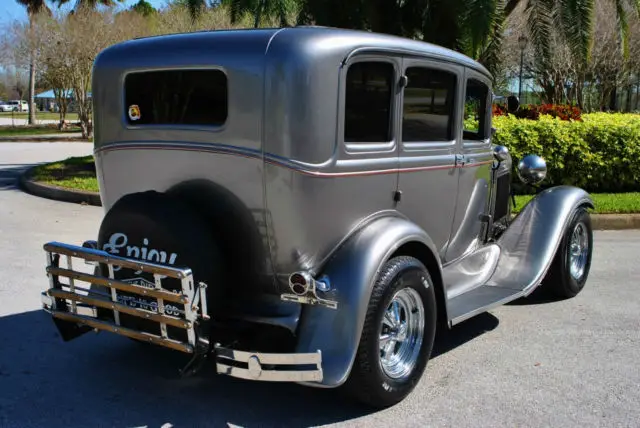 1931 ford model a hotrod 350 v8 air conditioning, tilt steering automatic driver
