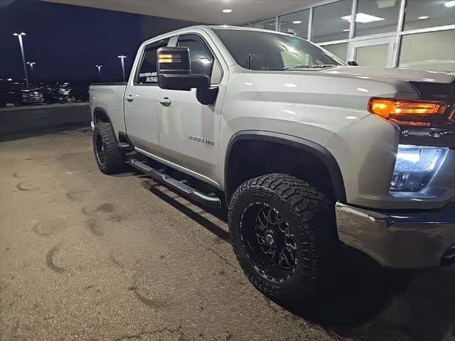 2020 chevrolet silverado 2500 lt