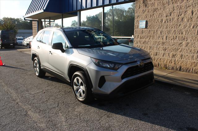 2019 toyota rav4 le