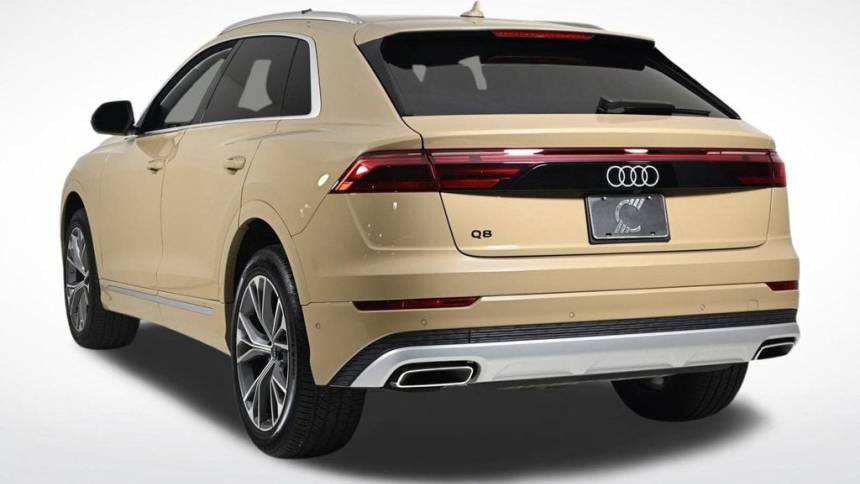 2024 audi q8 quattro premium 55 tfsi