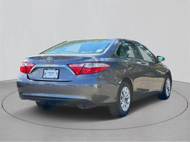 2016 toyota camry le