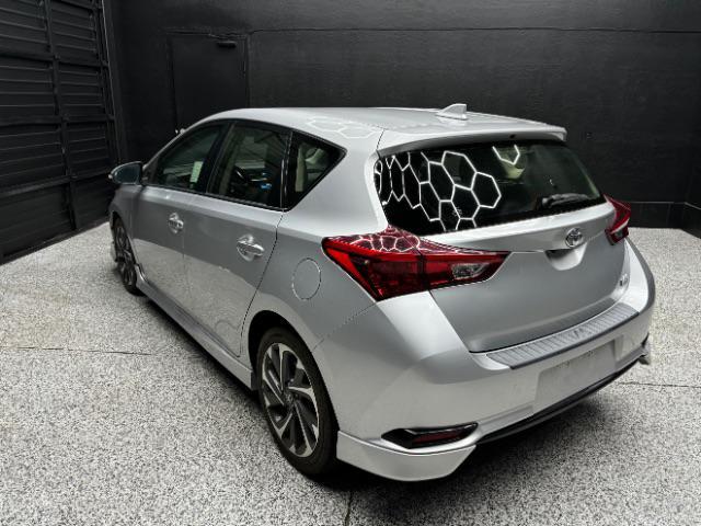2018 toyota corolla im base