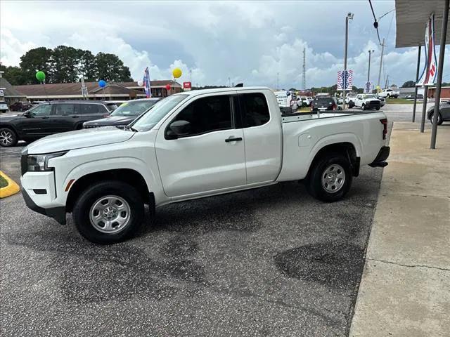 2022 nissan frontier s